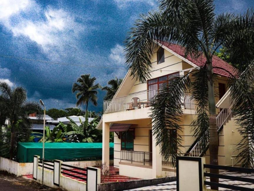Nest Resorts Athirappilly Exteriör bild